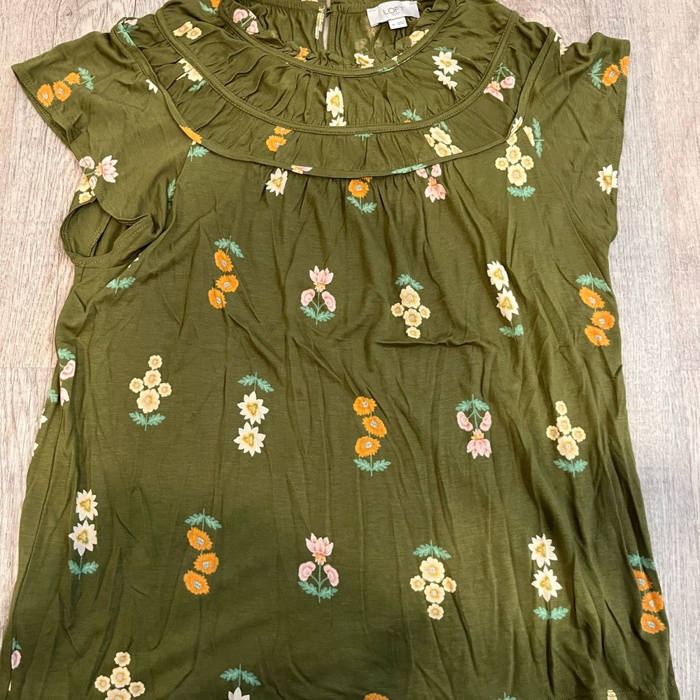 LOFT Green Floral Women's Top